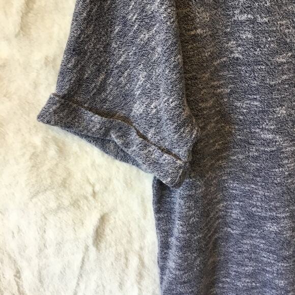 Lou & Grey Gray V-Neck Short Sleeve Top - Picture 4 of 9